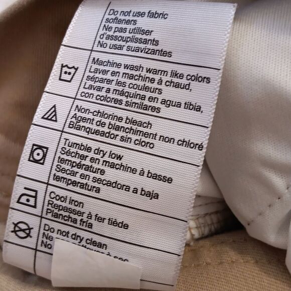 Carhartt Relaxed Fit Tan Shorts. Athleisure, Work, Play - Picture 10 of 11